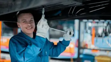 Titelbild - Kfz-Mechatroniker*in für System- und Hochvolttechnik (m/w/d)