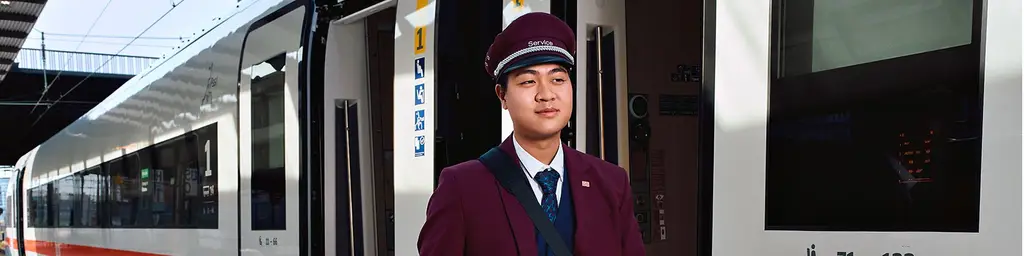 Titelbild - Ausbildung (m/w/d) Kaufmann für Verkehrsservice im ICE 2026