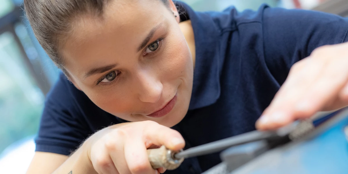 Titelbild - Ausbildung zum Industrieelektriker (w-m-d) mit integrierter Fortbildung zur Solarfachkraft