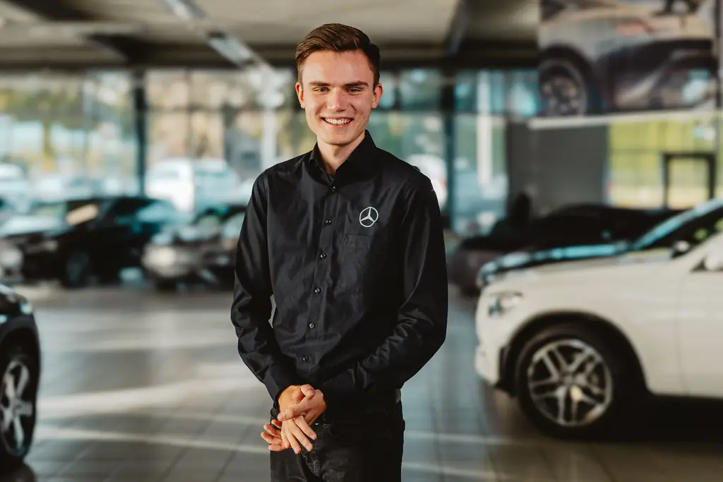 Titelbild - Ausbildung zum Automobilkaufmann (m/w/d)