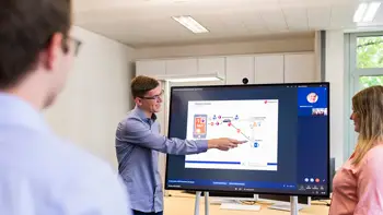 Titelbild - Duales Studium Wirtschaftsinformatik (B. Sc.)