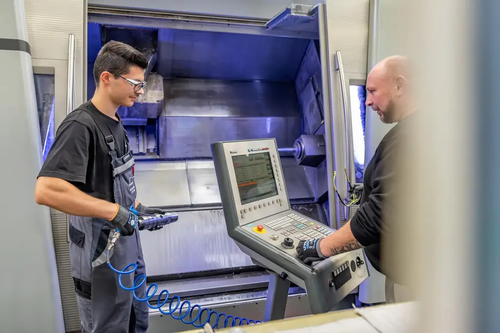 Titelbild - Ausbildung zum Zerspanungsmechaniker (m/w/d)