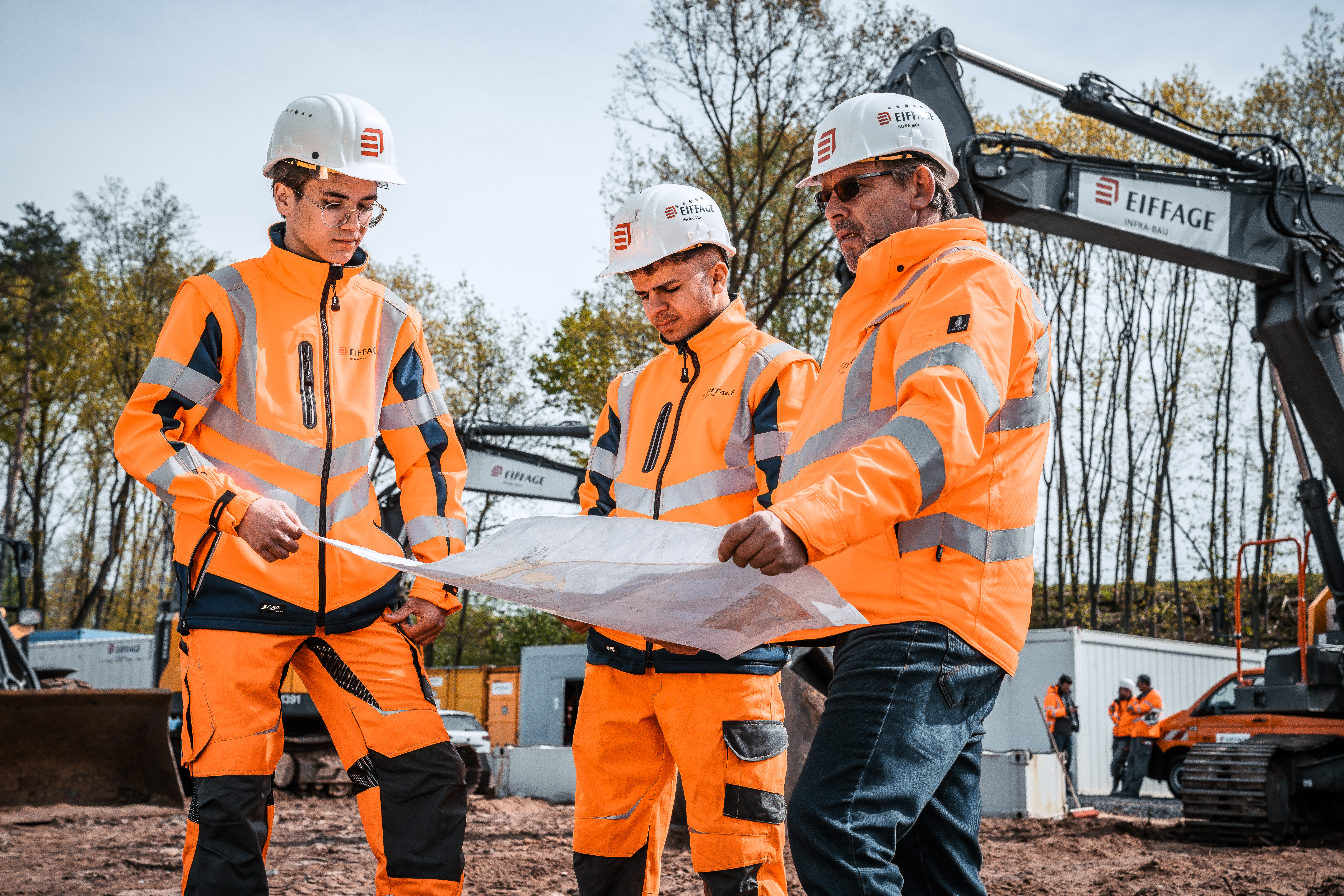 Titelbild - Duales Studium Bauingenieurwesen (B.Sc.) - Schwerpunkt Straßenbau (m/w/d)