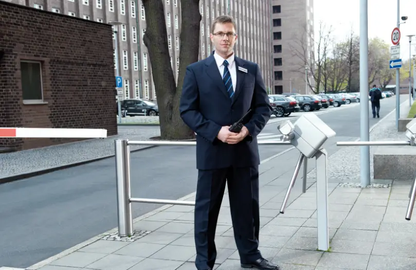 Titelbild - Ausbildung zur Fach- und Servicekraft (w/m/d) für Schutz und Sicherheit in Berlin