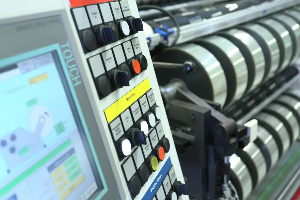 Titelbild - Maschinen- und Anlagenführer (m/w/d)