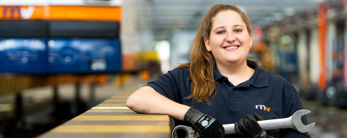 Titelbild - Ausbildung zum Kfz-Mechatroniker, Schwerpunkt System- und Hochvolttechnik (m/w/d)