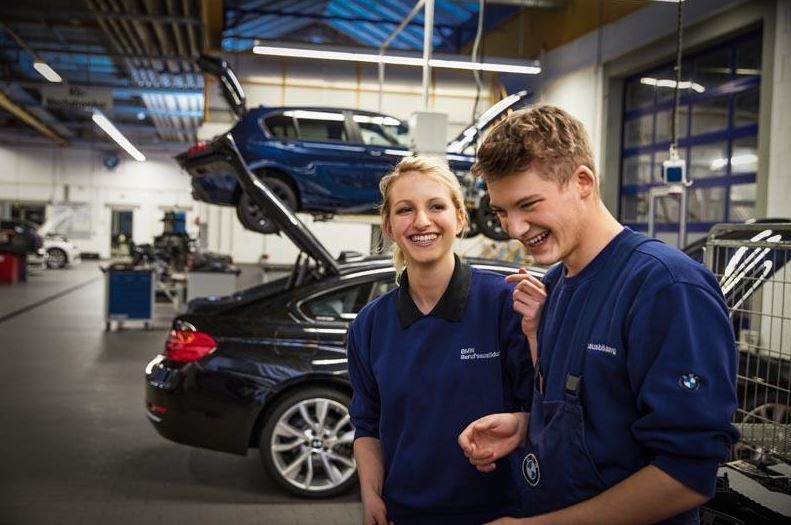 Titelbild - Ausbildung zum Kfz-Mechatroniker für System- und Hochvolttechnik (w/m/d) in der BMW AG Niederlassung Kassel