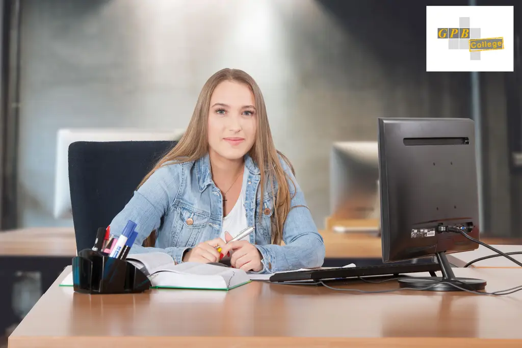 Titelbild - Schulische Ausbildung: Kaufmännische Assistenten für Betriebswirtschaft (m/w/d)