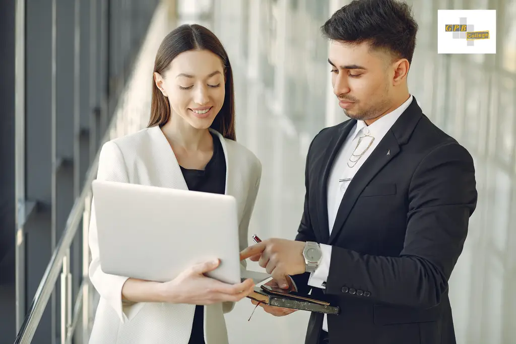 Titelbild - Schulische Ausbildung: Kaufleute für Büromanagement (IHK) (m/w/d)