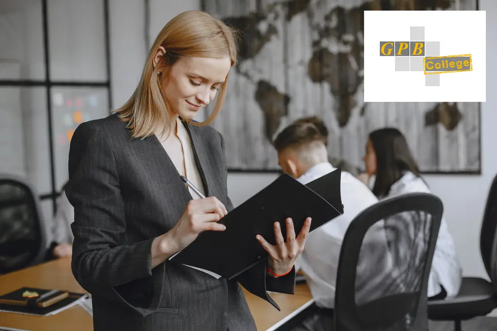Titelbild - Schulische Ausbildung: Fremdsprachenkorrespondenten  (m/w/d)