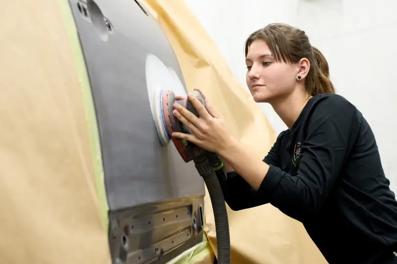 Titelbild - Ausbildung zu Fahrzeuglackierer (m/w/d)