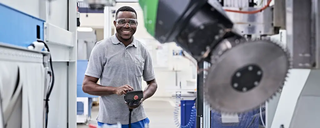Titelbild - Ausbildung zum Maschinen- und Anlagenführer (m/w/d) Metall- und Kunststofftechnik