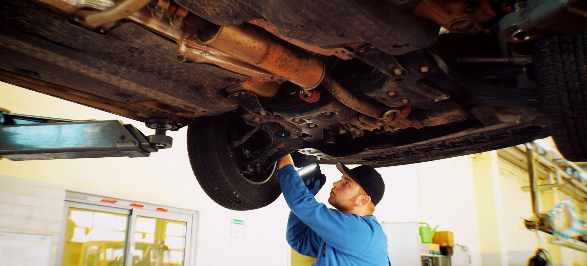 Titelbild - Ausbildung Kfz-Mechatroniker*in - Fachrichtung System- und Hochvolttechnik (m/w/d)