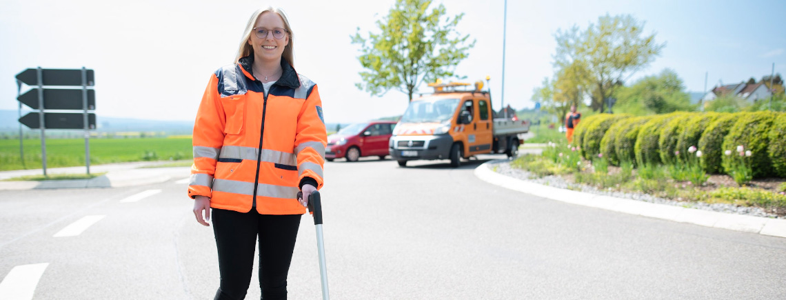 Titelbild - Ausbildung zur (m/w/d) Fachkraft für Straßen- und Verkehrstechnik